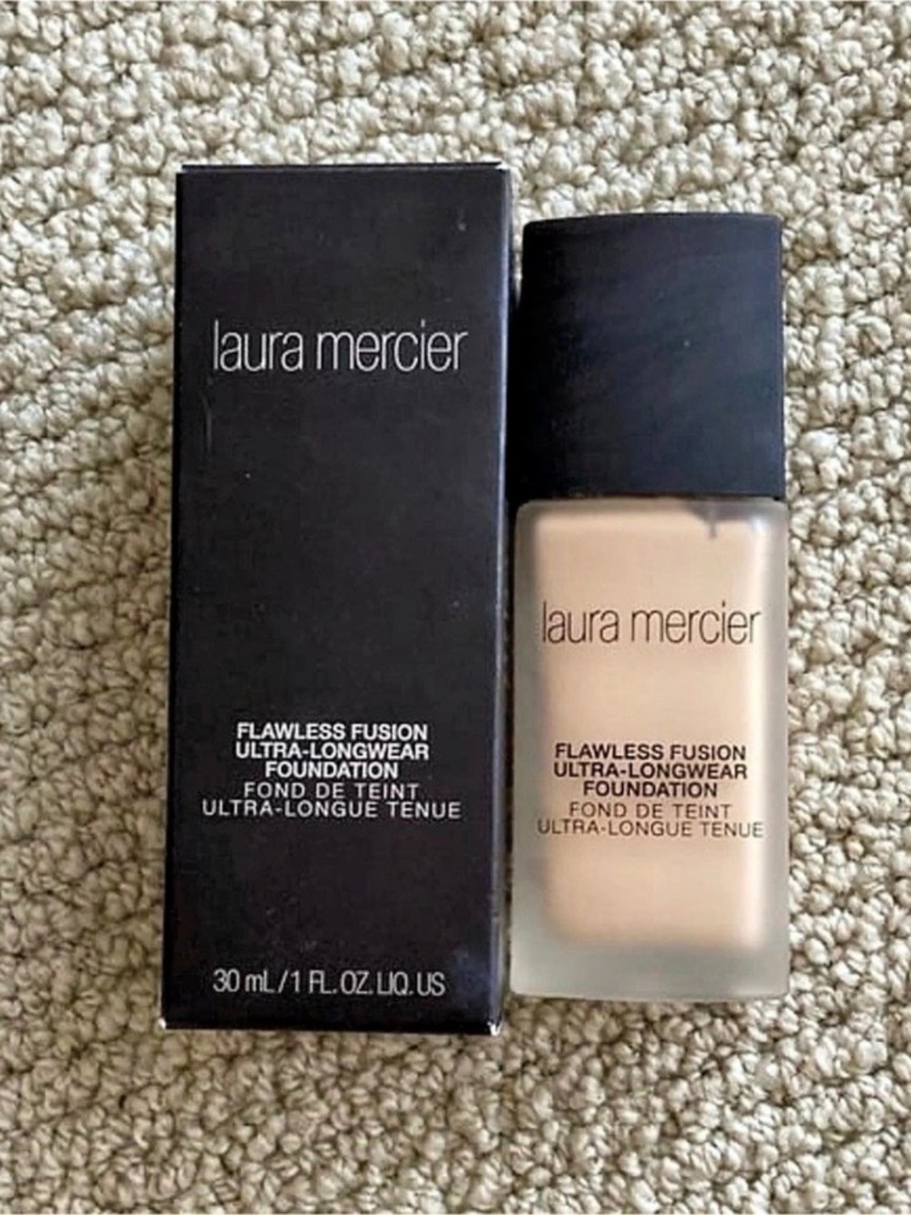 Laura Mercier Flawless Fusion Ultra Longwear Foundation 1C1 Shell Like New Disc